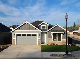 734 NW 28th St, Battle Ground, WA 98604