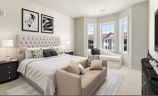 1st image of 4405 Peters Farm Way Unit 405