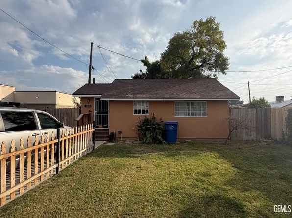 121 Roberts Ln, Bakersfield, CA 93308