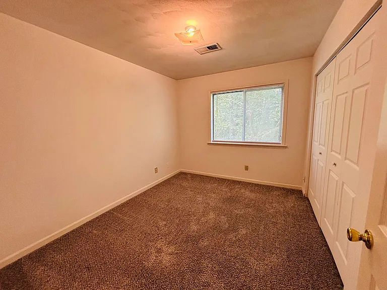 401K Berryfield Ln — Photo 7