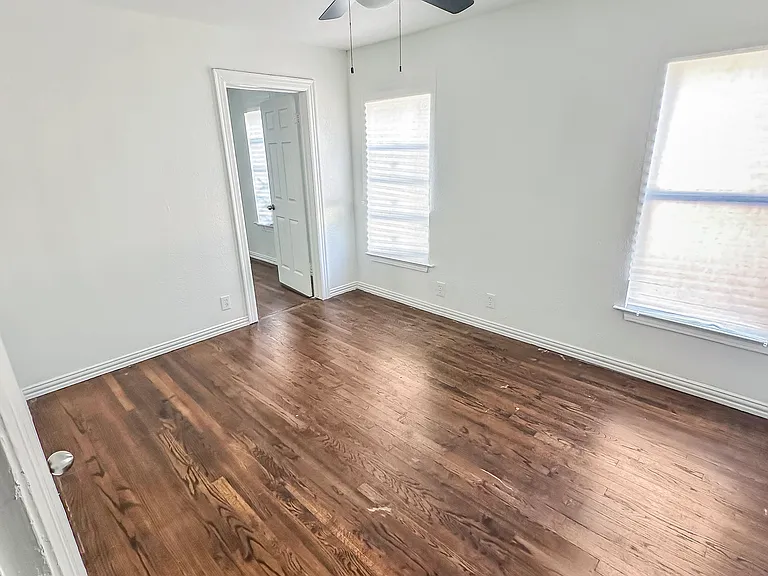 2404 Colony Ct — Photo 3