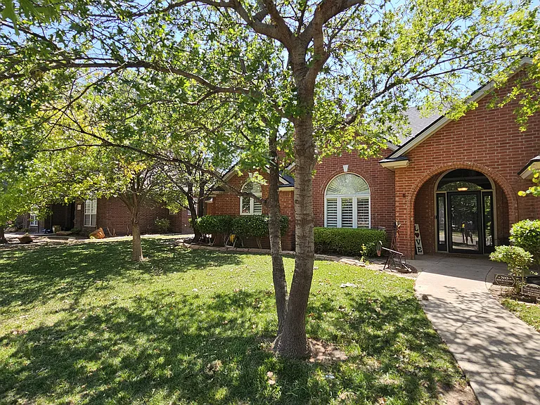 10306 York Ave — Photo 8