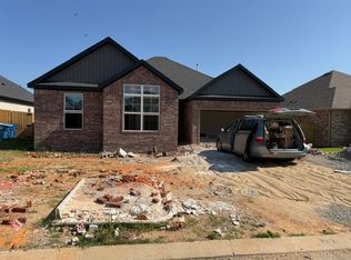 6804 SW High Meadow Blvd, Bentonville, AR 72712
