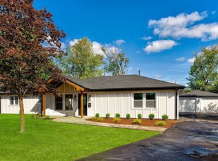 212 Elm Ct, Northbrook, IL 60062