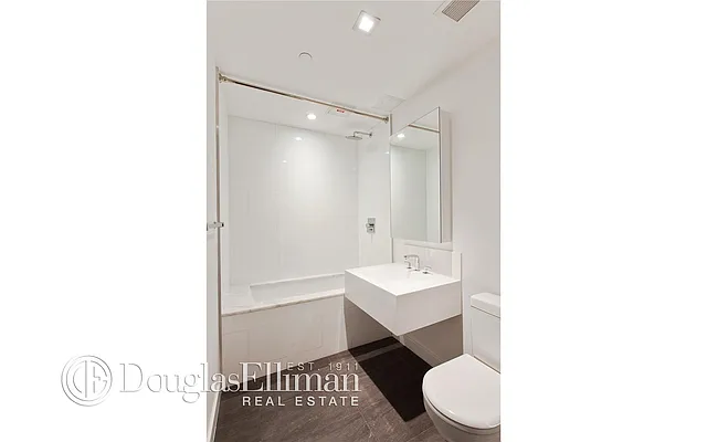 Rented by Douglas Elliman | media 14