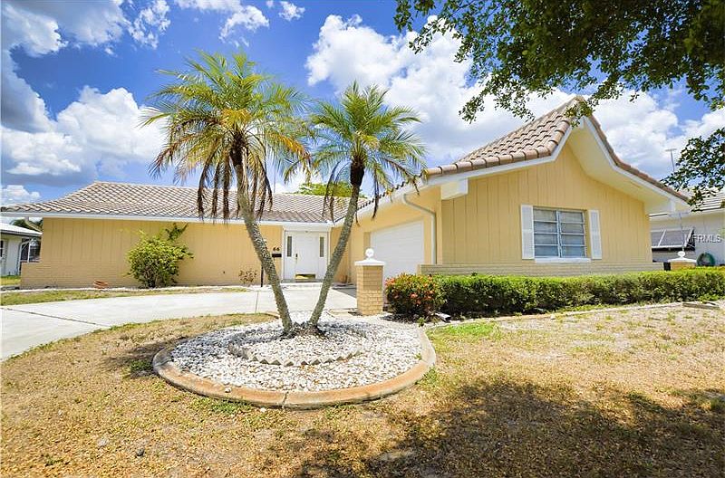 1st image of 66 Hibiscus Dr