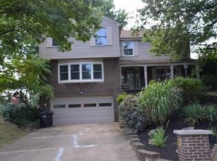 1901 Dolphin Dr, Allison Park, PA 15101