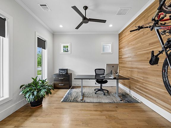 5th image of 4418 Santa Barbara Dr