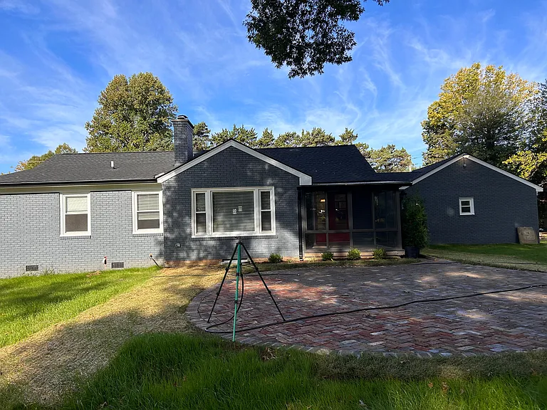 2713 Six Mile Ln — Photo 10