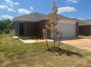 3308 Hickorystick Dr, Chickasha, OK 73018