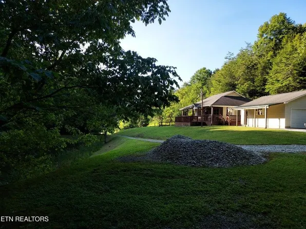 332 Sleepy Holw, Sneedville, TN 37869