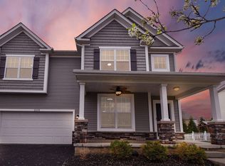 2305 English Turn Dr, Grove City, OH 43123