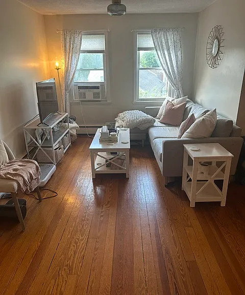 28 Belknap St #3 — Photo 1