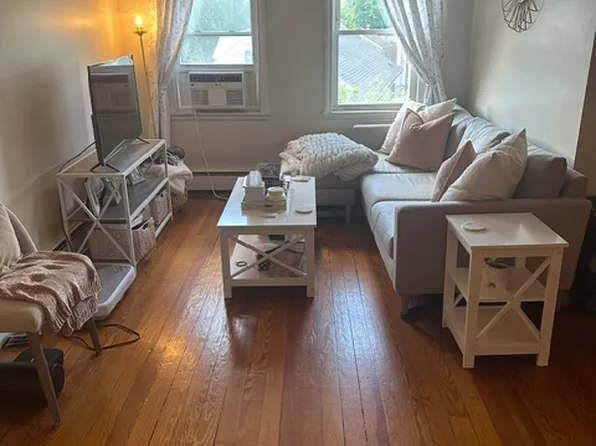 30 Belknap St Floor 3, Arlington, MA 02474