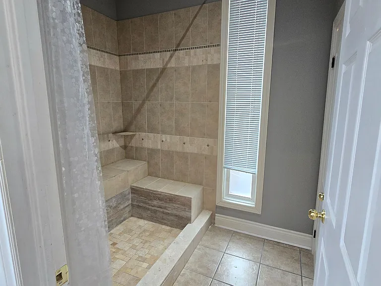 34 Plains Rd W #A2 — Photo 10
