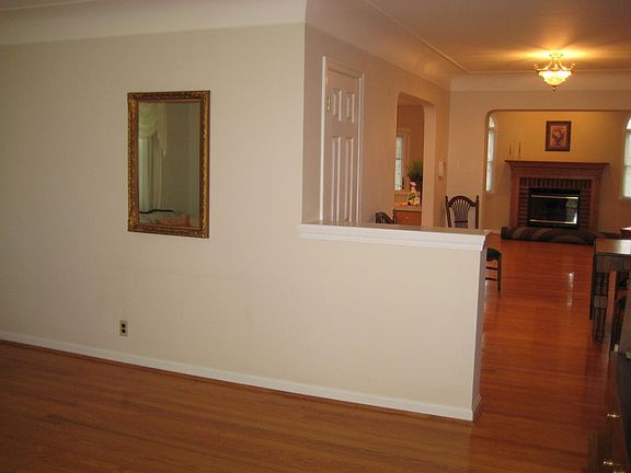 4th image of 66 Illona Dr