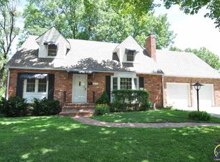 3018 SW Mulvane St, Topeka, KS 66611