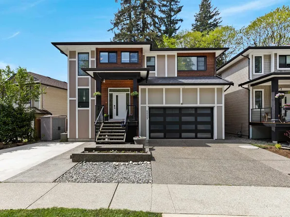 12213 207a St, Maple Ridge, BC V2X 9T1