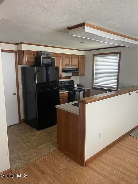 4th image of 56 Snowberry Road