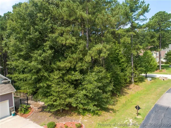 35 Barons Run W, Spring Lake, NC 28390