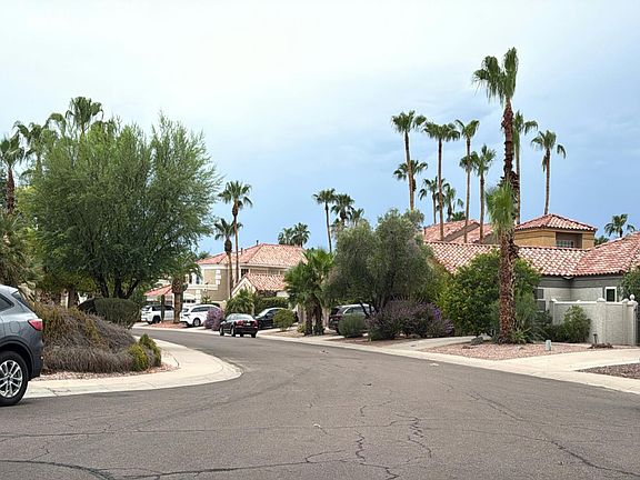 4th image of 15835 S 33rd Pl