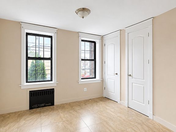 3rd image of 1127 Nameoke St APT 1A