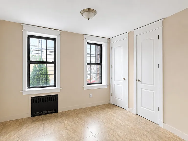 1127 Nameoke St #1A — Photo 3