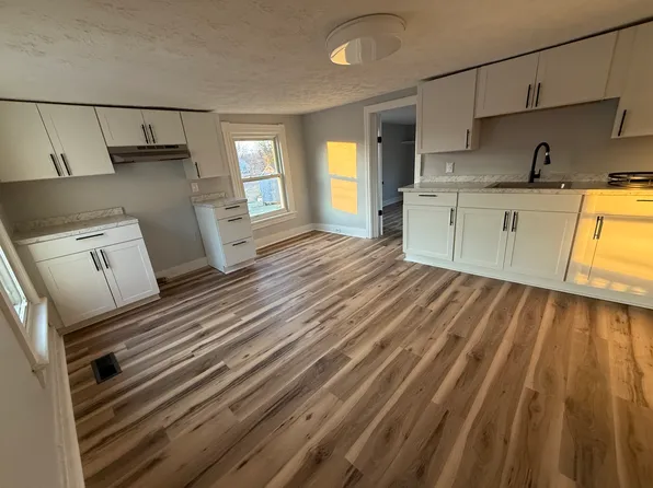 127 4th St, Madison Heights, VA 24572