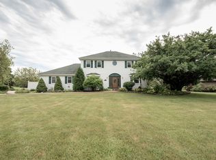 831 Apache Trl, Lake Villa, IL