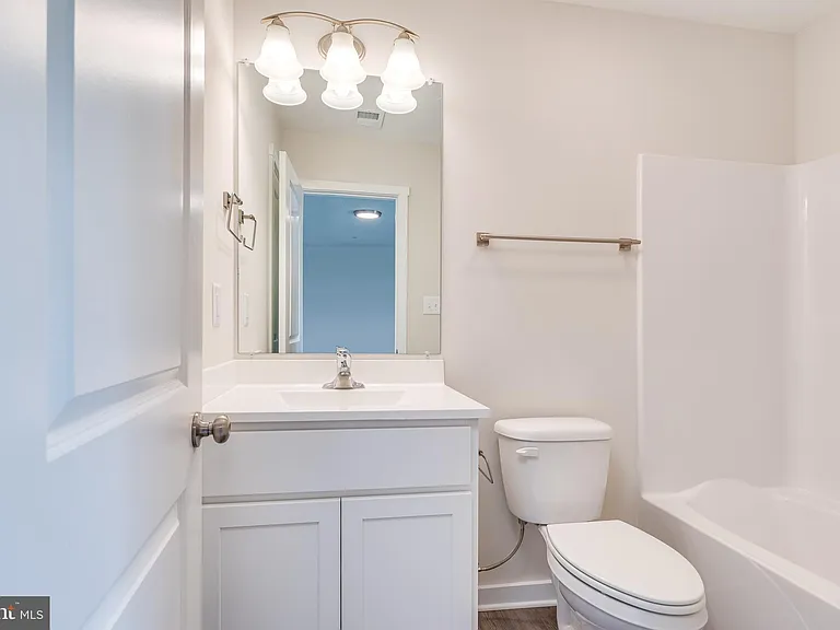 85 Moses Dr — Photo 14