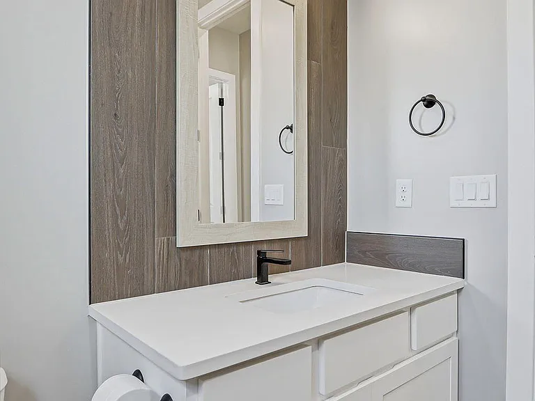 3740 Model Ln — Photo 20