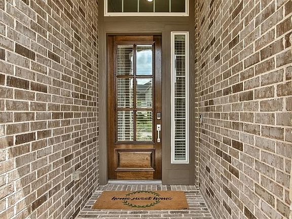 3rd image of 805 Stella Vista Ct