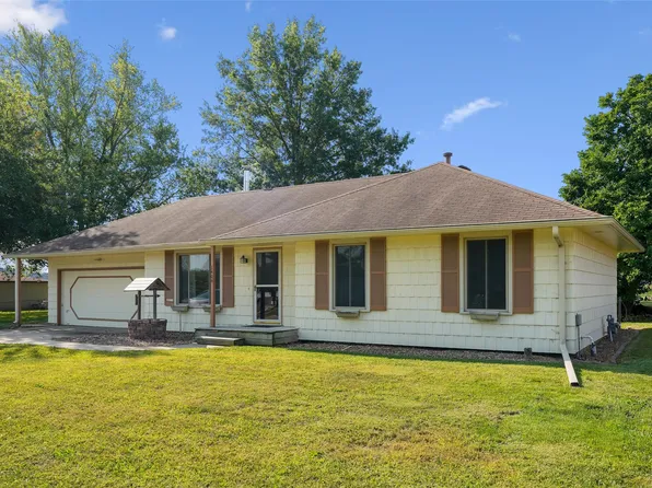 1406 W Jackson St, Knoxville, IA 50138