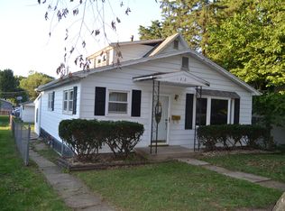 122 E 2nd St, Spring Valley, IL 61362