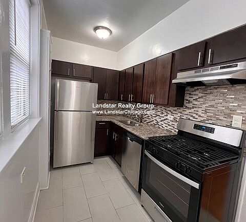2nd image of 1303 Elmwood Ave #101