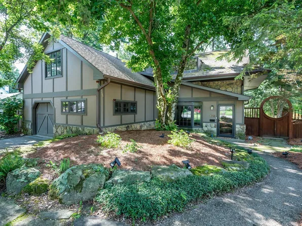 1016 E Maxwell Ln, Bloomington, IN 47401