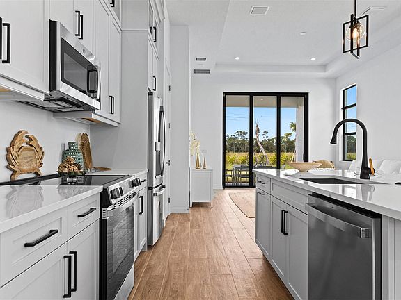 6th image of this home