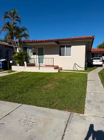 2783 SW 33rd Ave — Photo 1