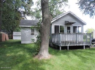 158 2nd Ave, Norton Shores, MI