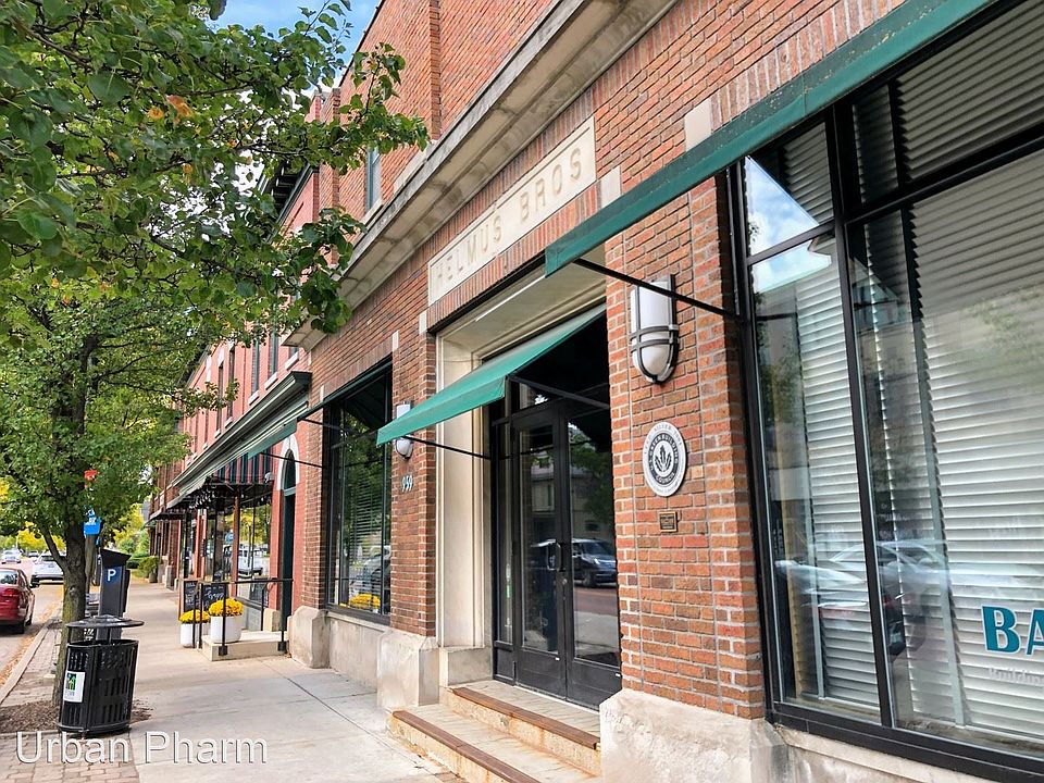 1st image of 959 Wealthy St SE #204