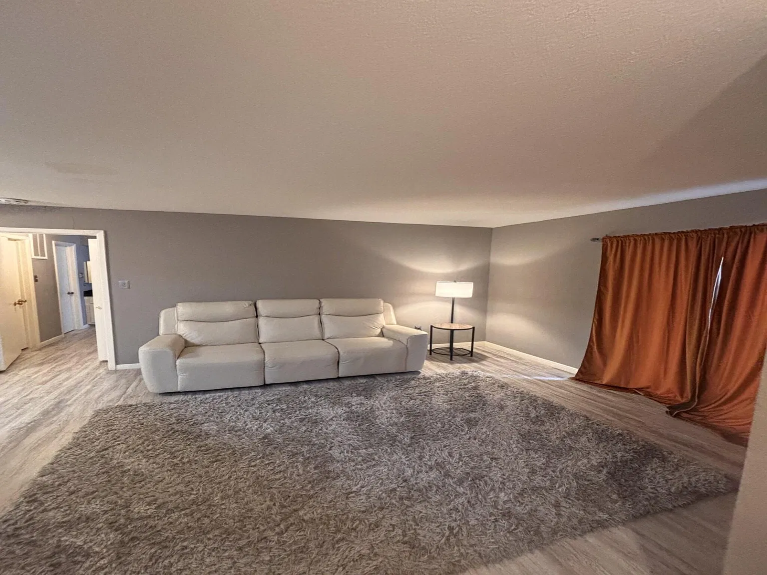 1 bed, 1.0 bath, 664 sqft, $950 — Photo 1