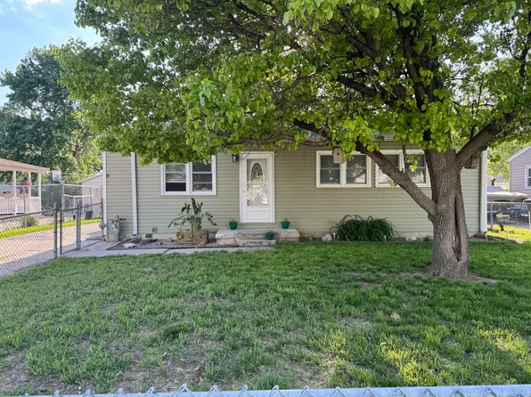 1220 N 19th St, Council Bluffs, IA 51501