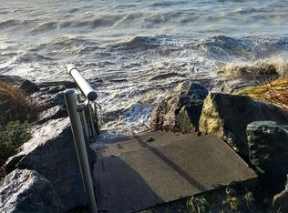 401 Gramayre Rd, COUPEVILLE, WA 98239