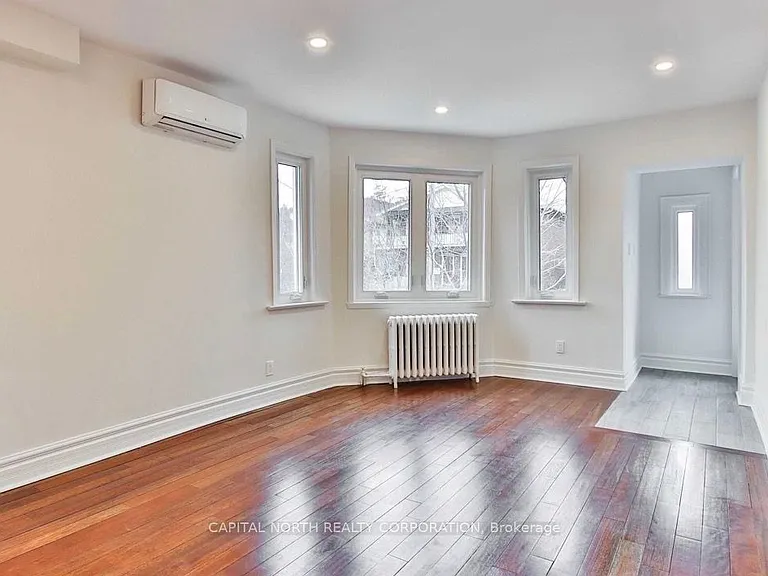 43 Glen Manor Dr #LOWER — Photo 14