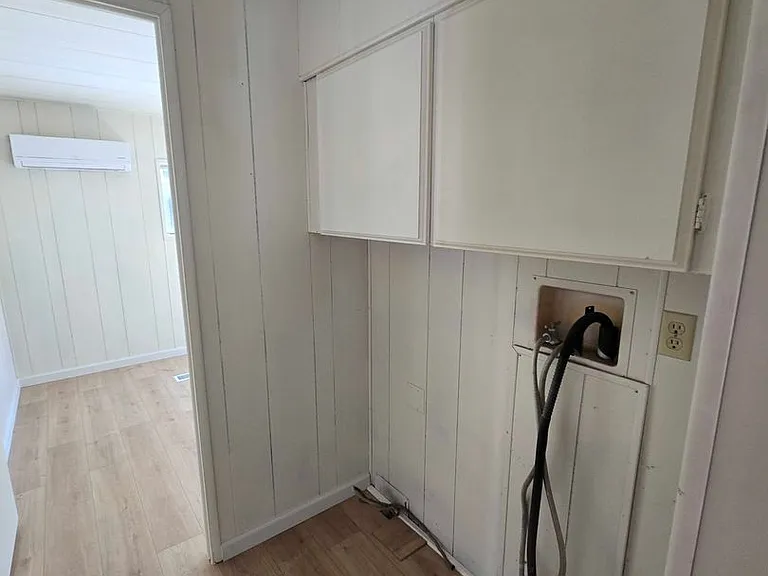 639 Whiting St — Photo 17