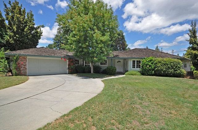 1st image of 625 Stardust Ln