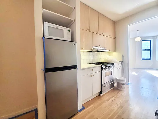 Rented by Delmark Realty LLC | media 3