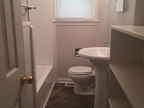 5th image of 19 Gilman Ave #B