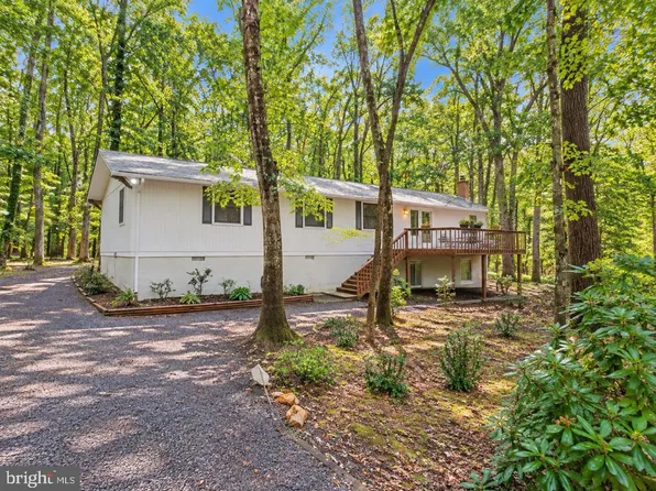 222 Creekside Dr, Locust Grove, VA 22508