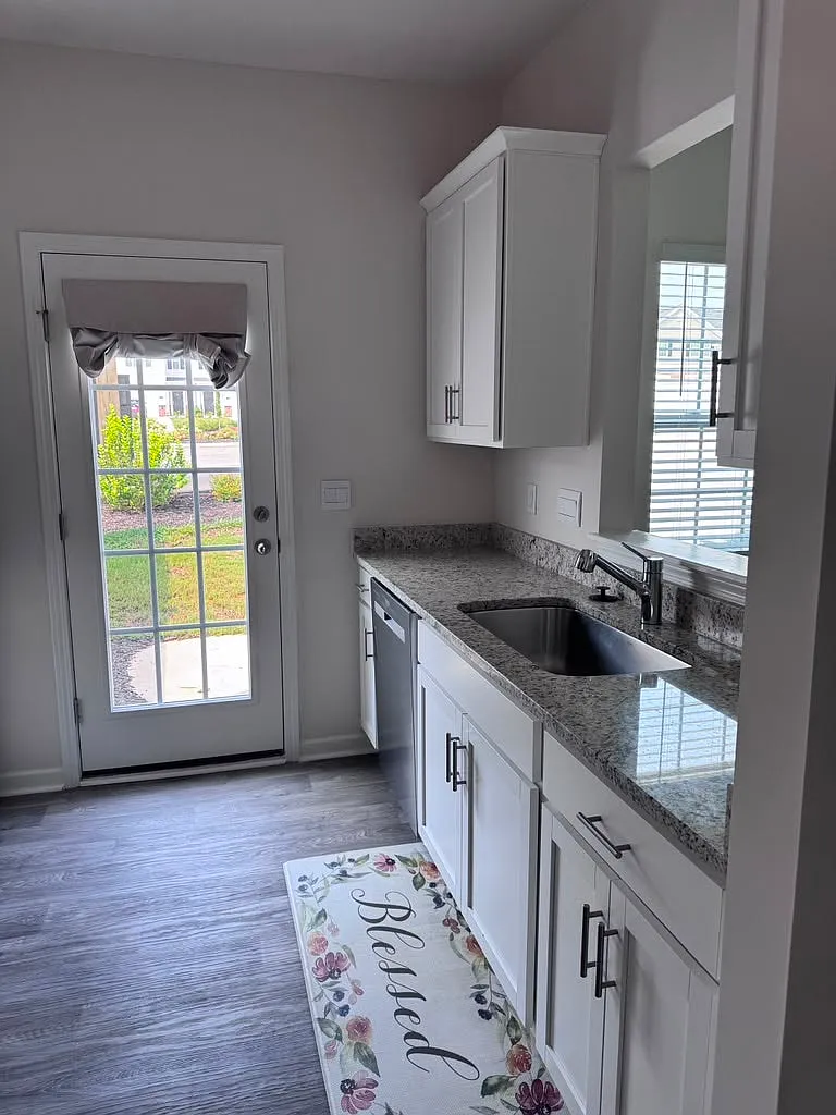 285 Moyer Drive — Photo 4